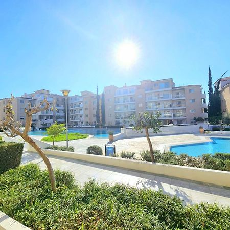 Elysia Park Apartments Paphos Buitenkant foto