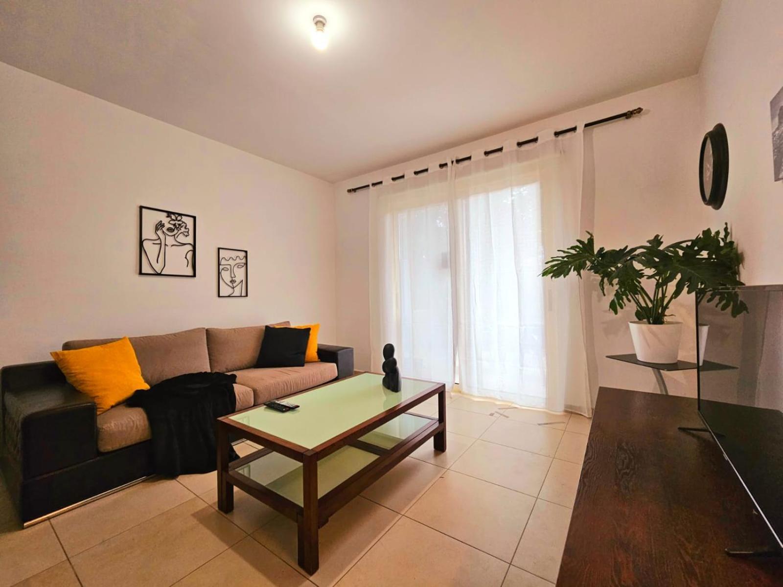 Elysia Park Apartments Paphos Buitenkant foto