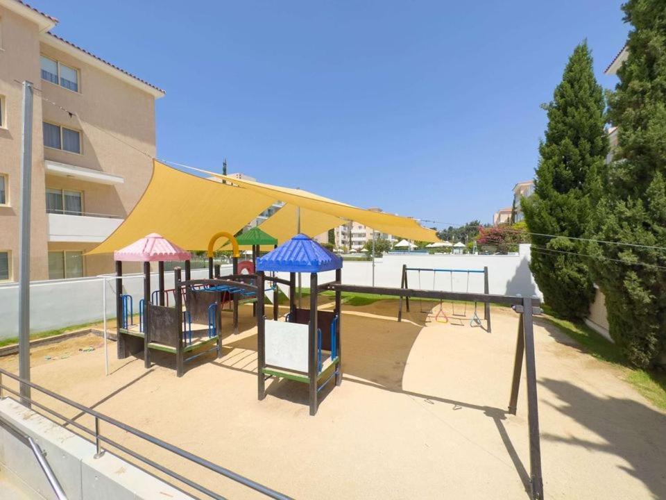 Elysia Park Apartments Paphos Buitenkant foto